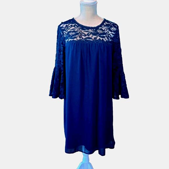 Luxology Dress Sz Large Blue Lined Lace Detail 3/4 Sleeves Flowy Boho Flirty - Picture 1 of 12